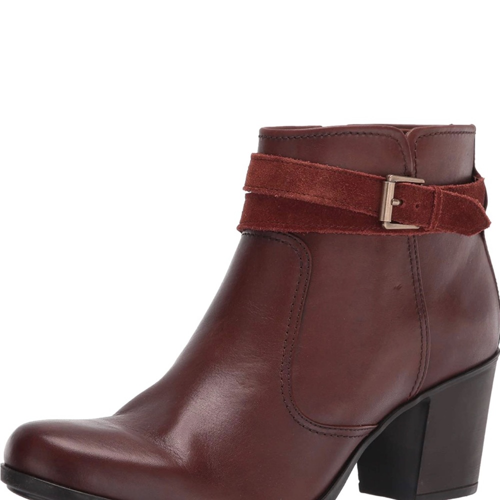 Clarks Brown Leather Women’s Diane Peake Ankle Boots Size 9